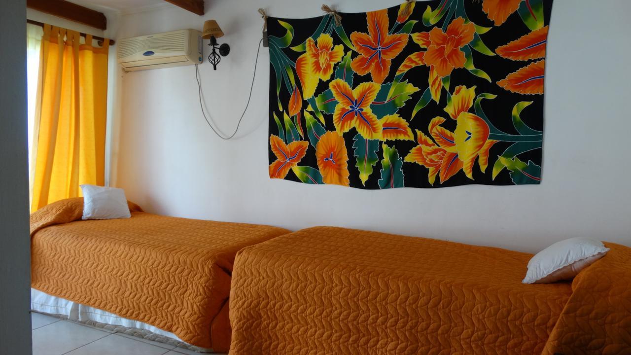 Hostal Sunset Hanga Roa Extérieur photo